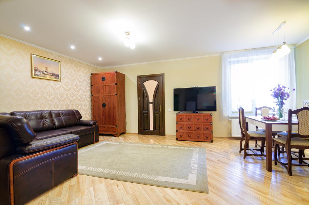 Apartment On Svobody Lviv Ngoại thất bức ảnh